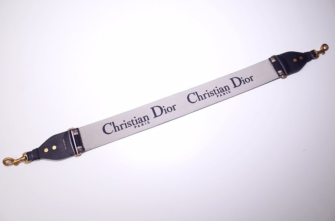 Dior 디올 블랙 Christian Dior 자수 숄더 스트랩