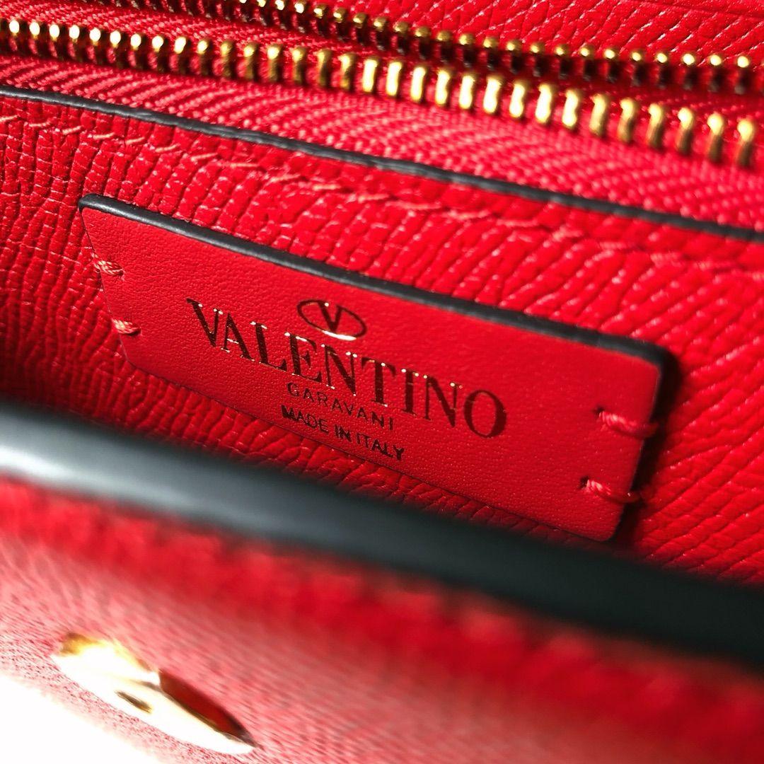 Valentino 발렌티노 스탐파 알체 송아지 가죽 VSLING 체인 지갑