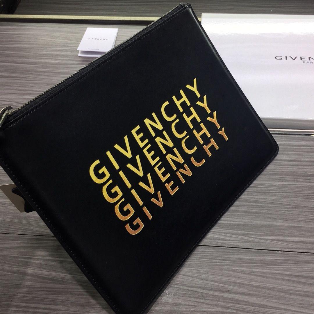 Givenchy 지방시 라지 클러치