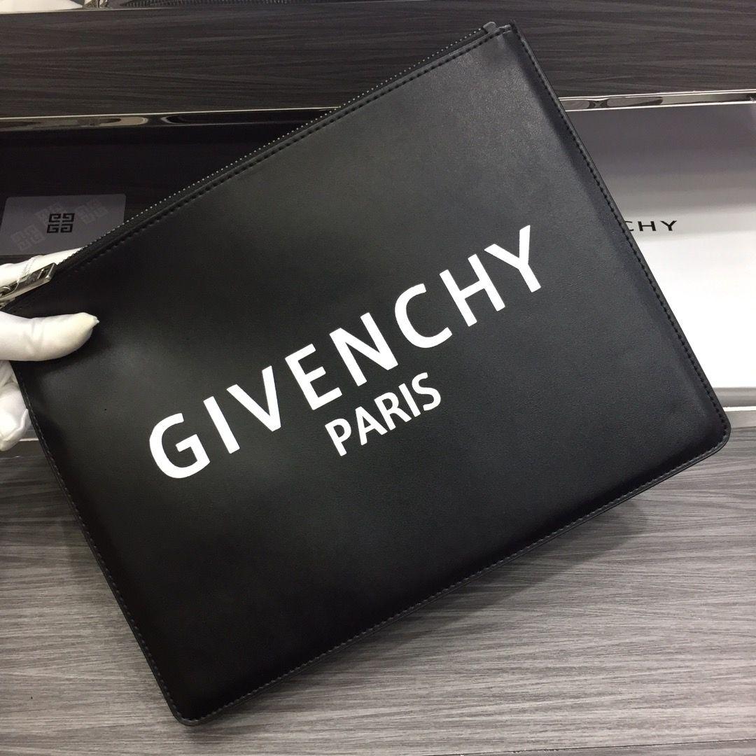 Givenchy 지방시 라지 클러치