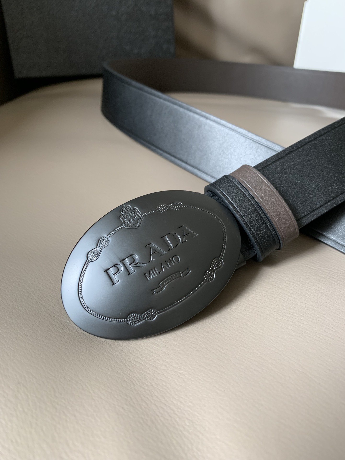 PRADA 프라다 오리지널 클래식 캐쥬얼 가죽 벨트 (폭:35mm)