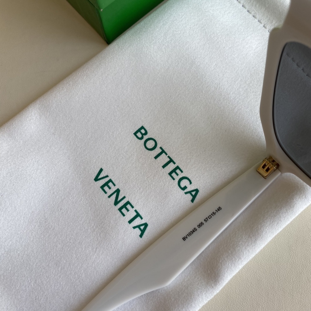 Bottega Veneta 보테가 베네타 D 프레임 선글라스 (색상 5종)