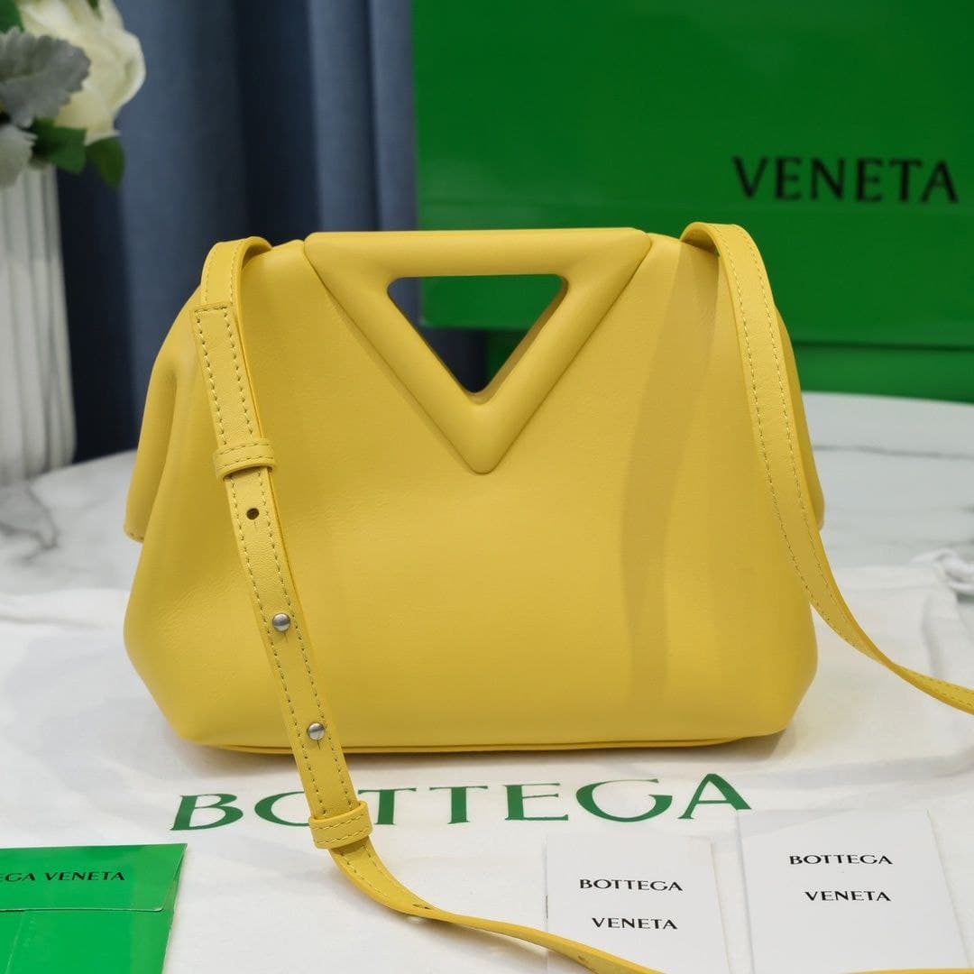 Bottega Veneta 보테가 베네타 트라이앵글백