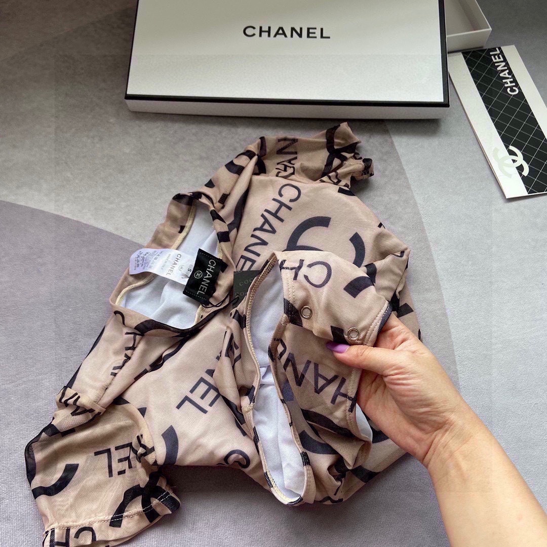 CHANEL 샤넬 로고 수영복