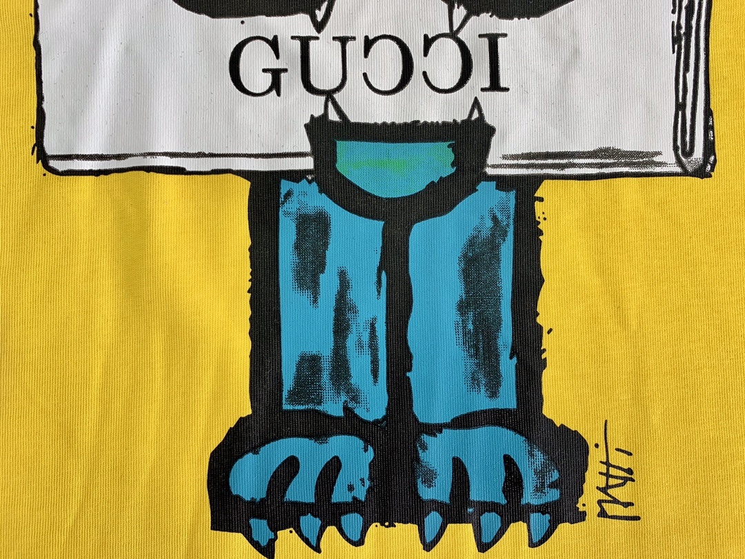 GUCCI 구찌 타이거 프린프 티셔츠