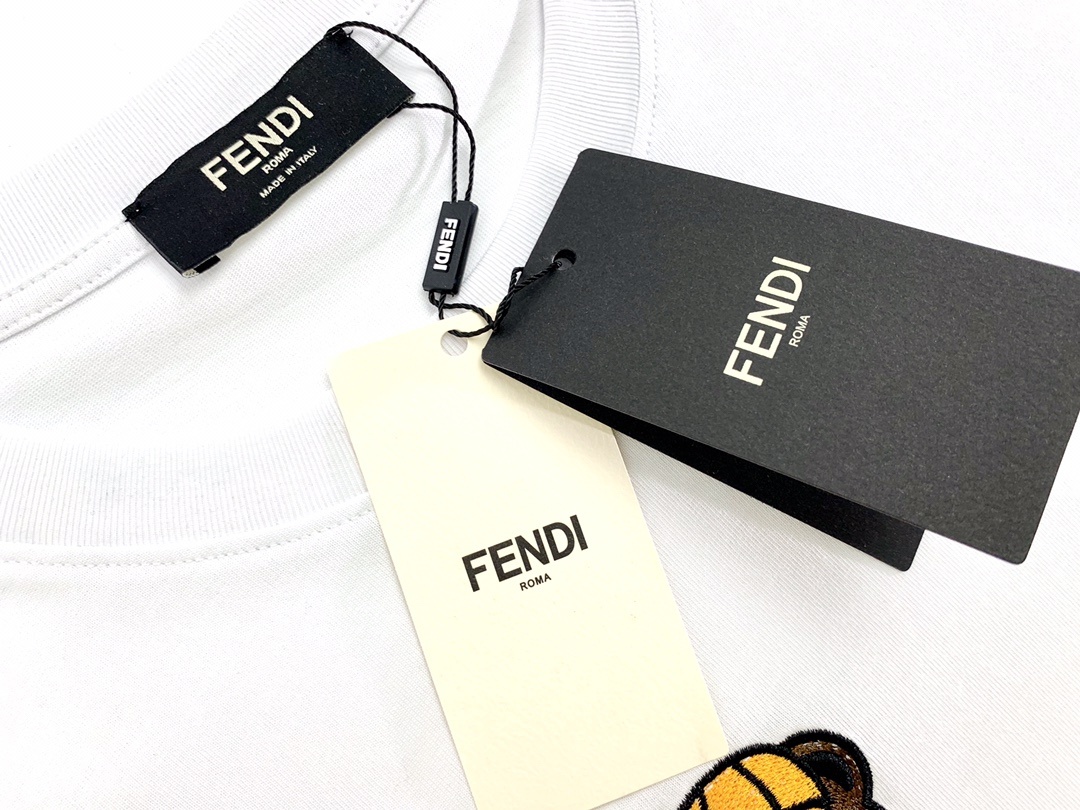FENDI 펜디 코튼 티셔츠 (남녀공용)