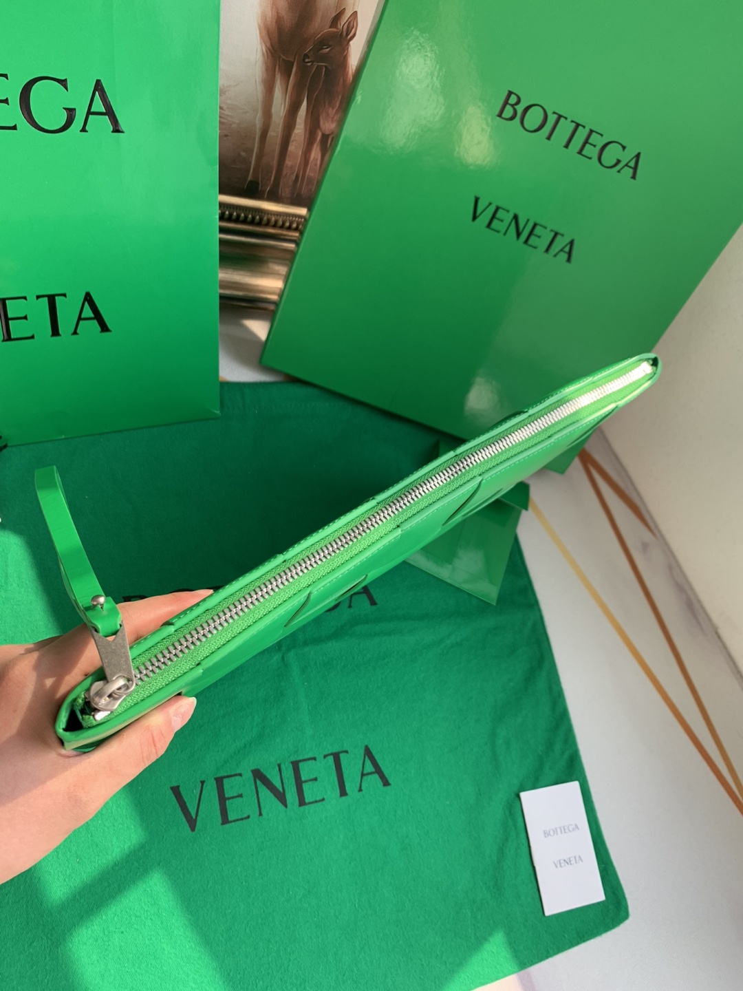 BOTTEGA VENETA  보테가 베네타 인트레치아토 위빙 파우치