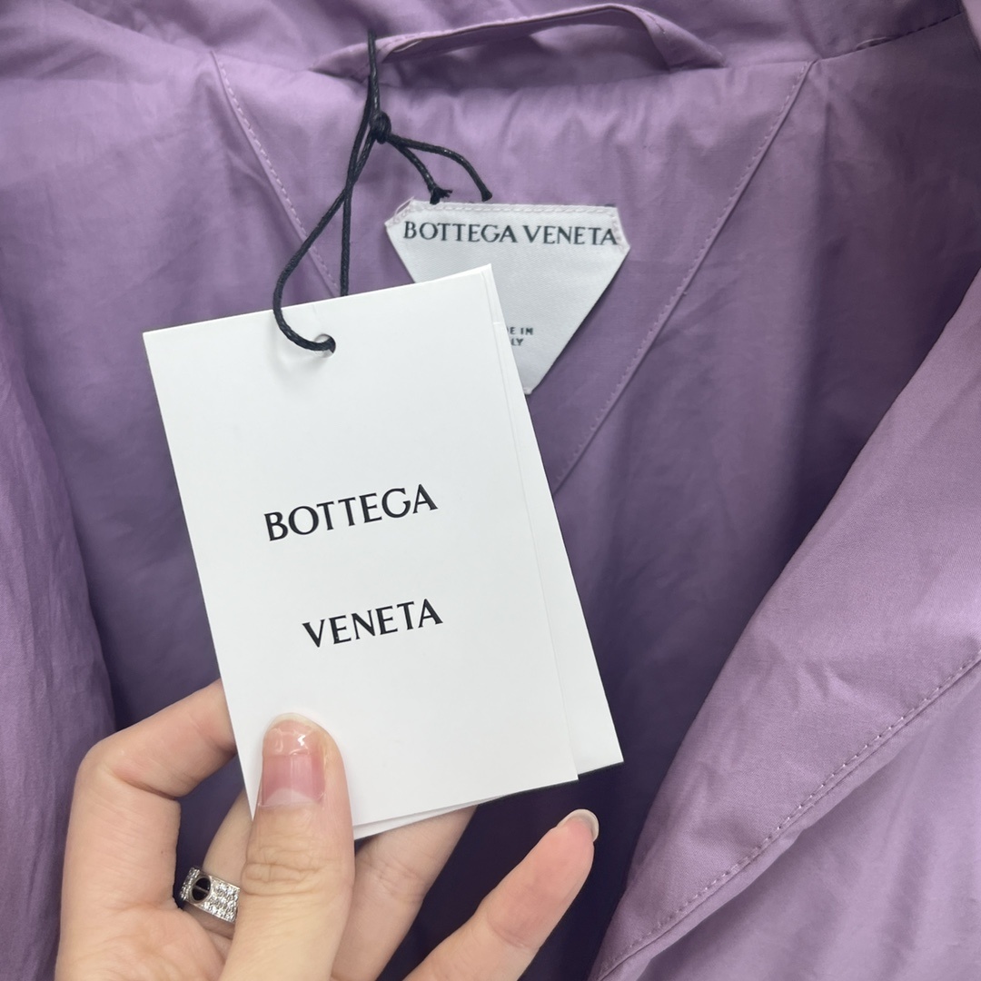 BOTTEGA VENETA  보테가베네타 오버핏 프로스트 포플린 패딩