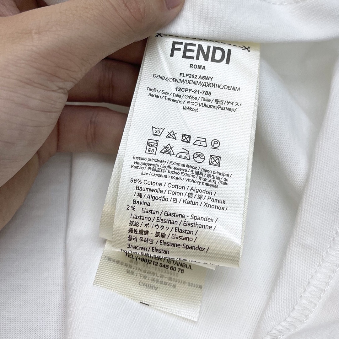 FENDI 펜디 포켓 티셔츠 (공용)
